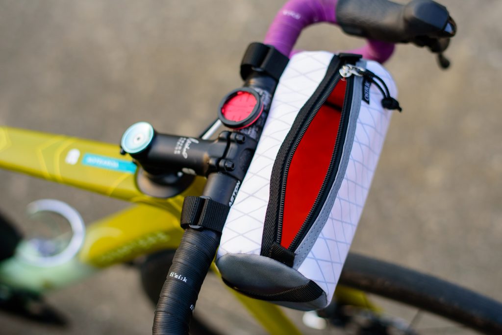 国内在庫 OSTRICH オーストリッチ POTARI ステムバック ライト X 限定 コーラルピーコック バッグ 鞄 自転車 